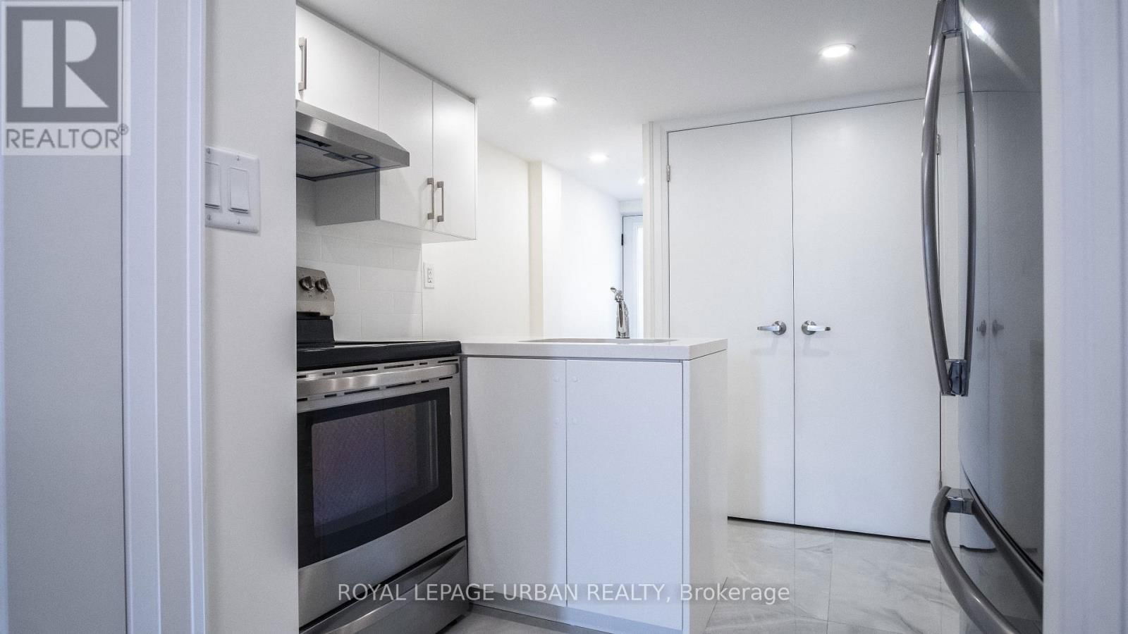 434 WESTMOUNT AVENUE Image 29