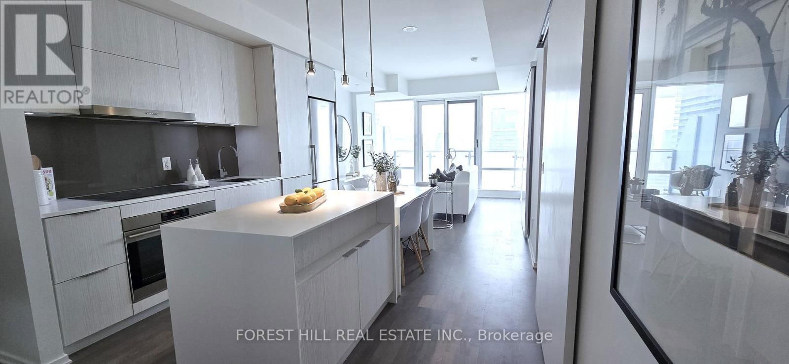 2706 - 1 BLOOR STREET EAST Image 3