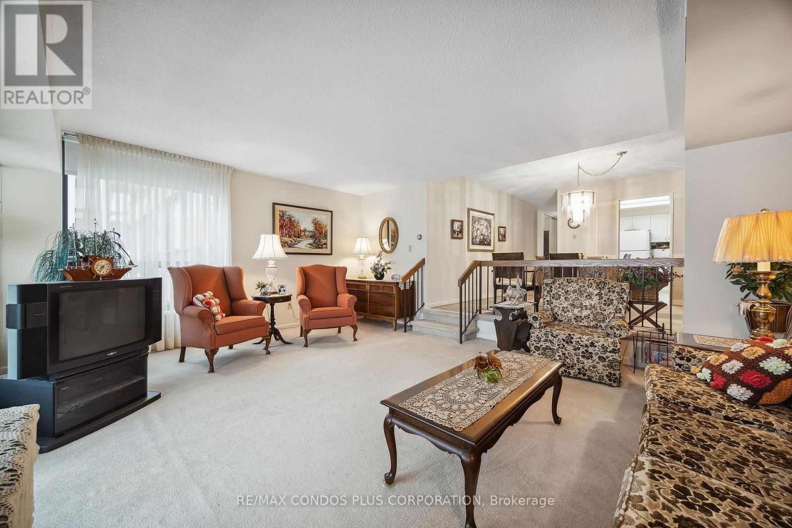 902 - 62 WELLESLEY STREET WEST Image 4