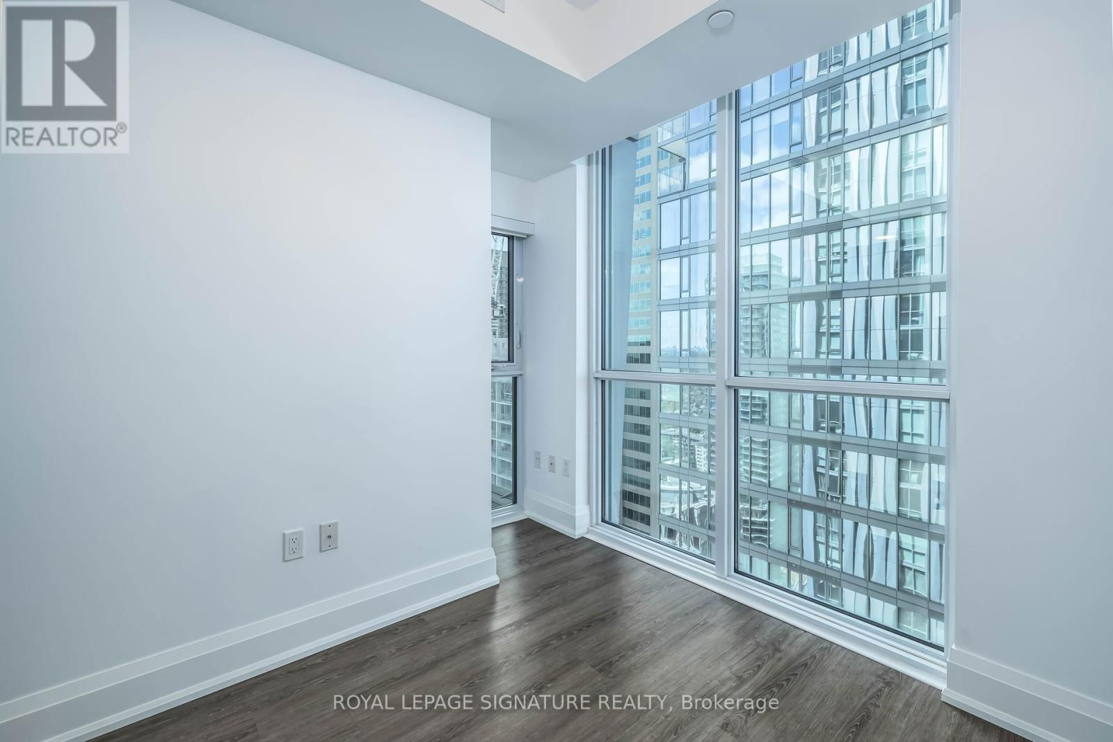 2601 - 1 YORKVILLE AVENUE Image 10