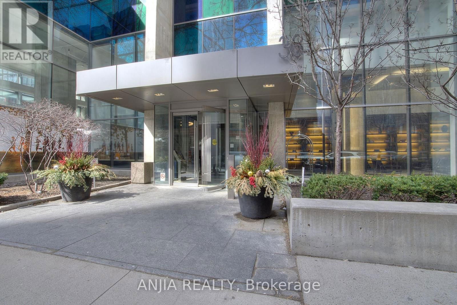 3104 - 38 GRENVILLE STREET Image 17