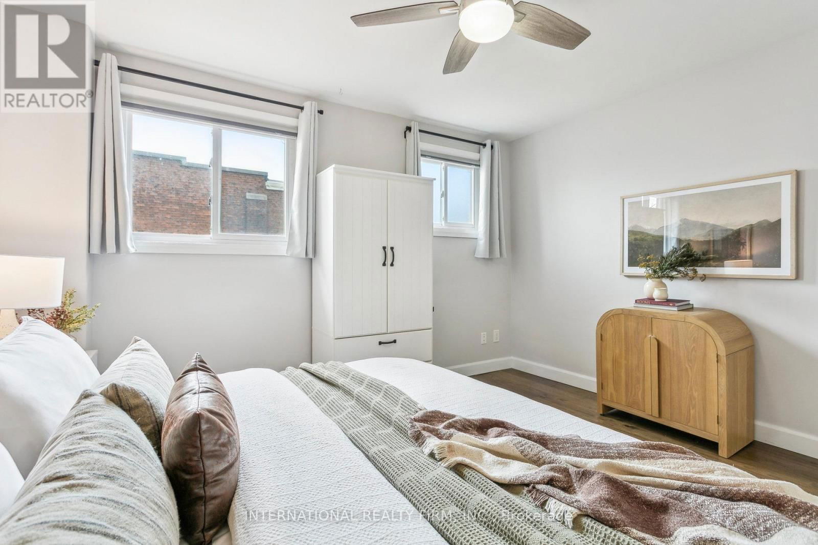 50 DENISON AVENUE Image 27