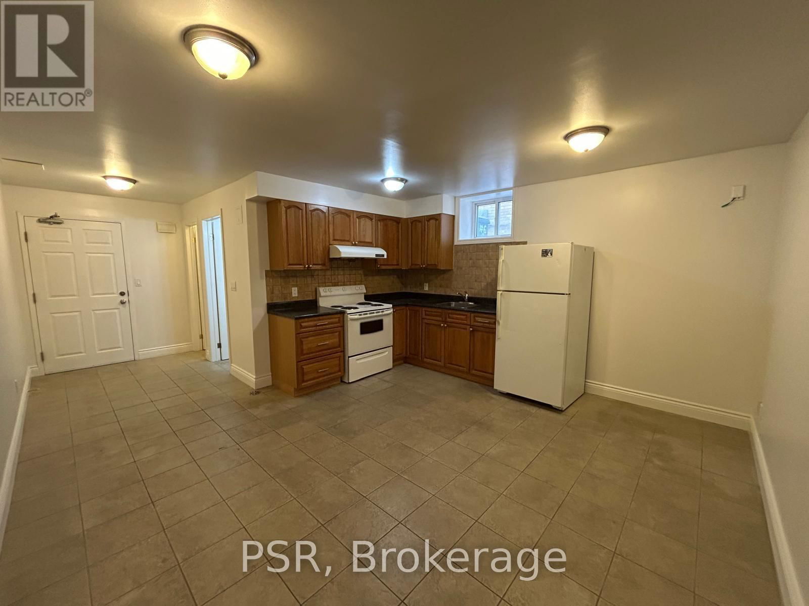 6 - 349 NORTHCLIFFE BOULEVARD Image 2