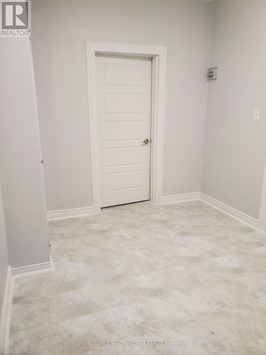 1 - 723 DUFFERIN STREET Image 6