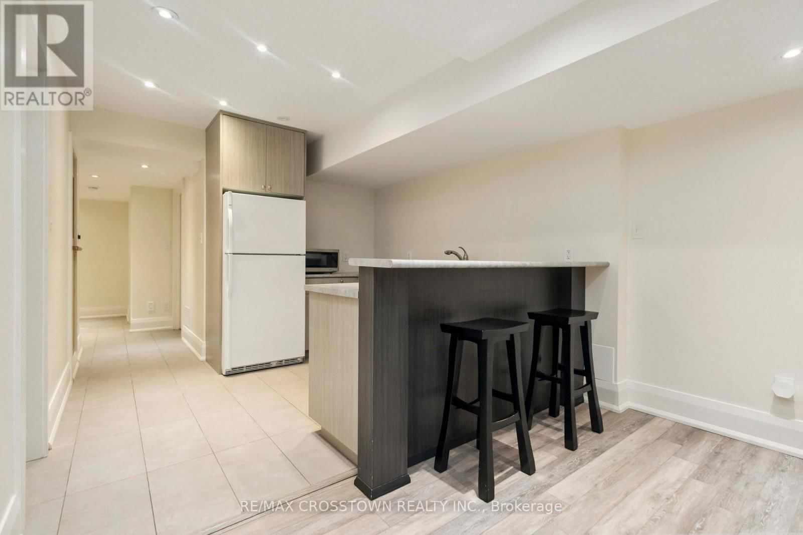 353 BRIAR HILL AVENUE Image 37