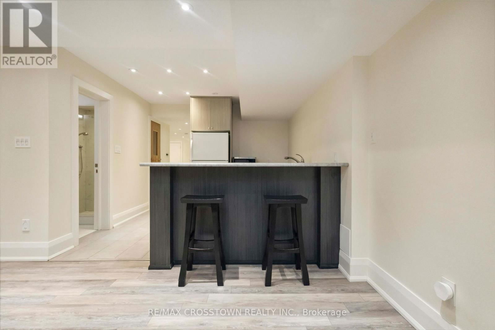 353 BRIAR HILL AVENUE Image 38