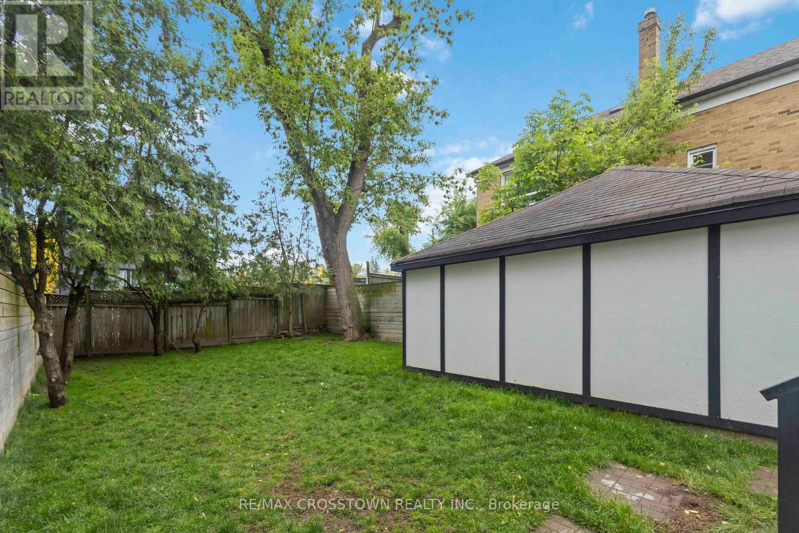 353 BRIAR HILL AVENUE Image 44