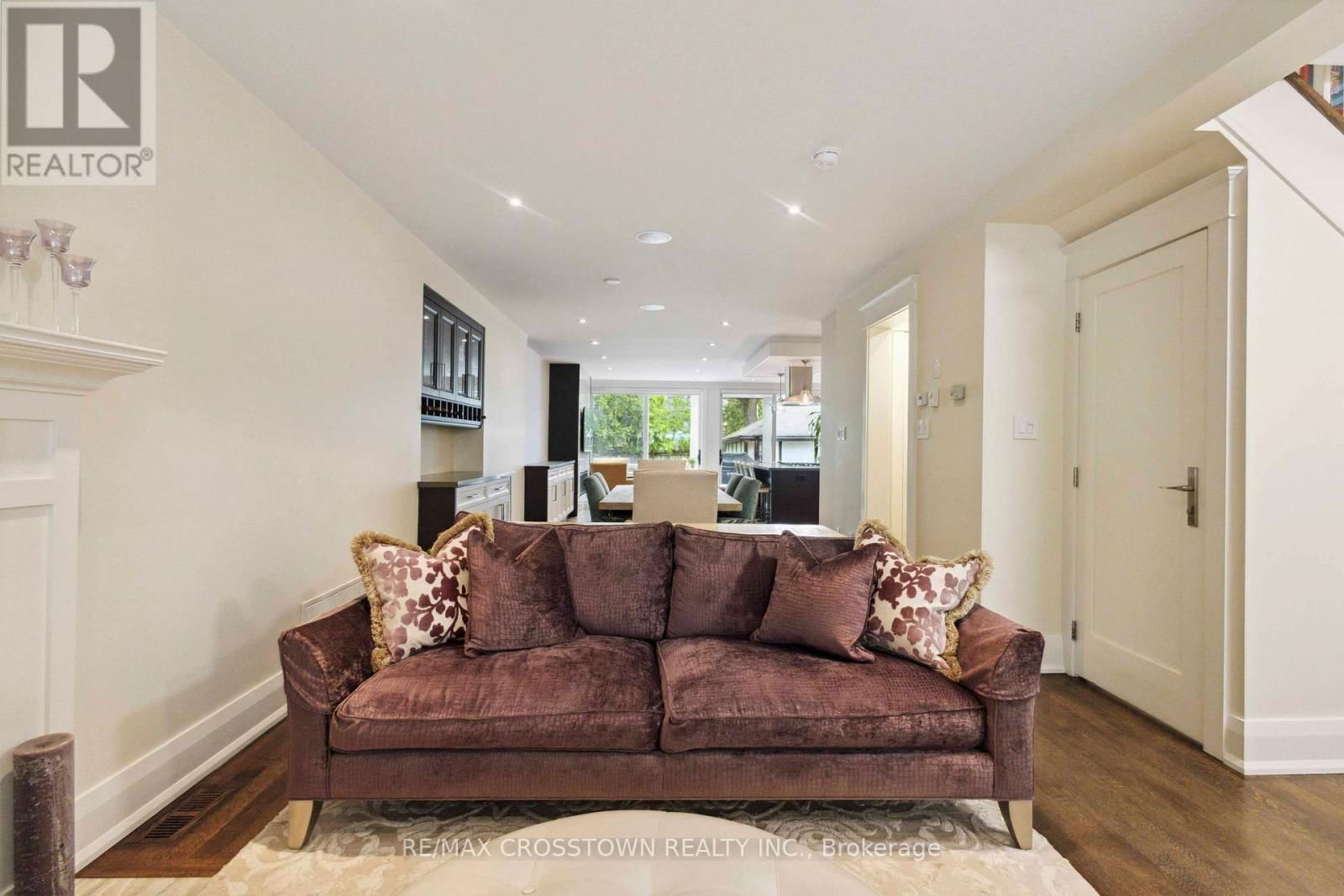 353 BRIAR HILL AVENUE Image 7