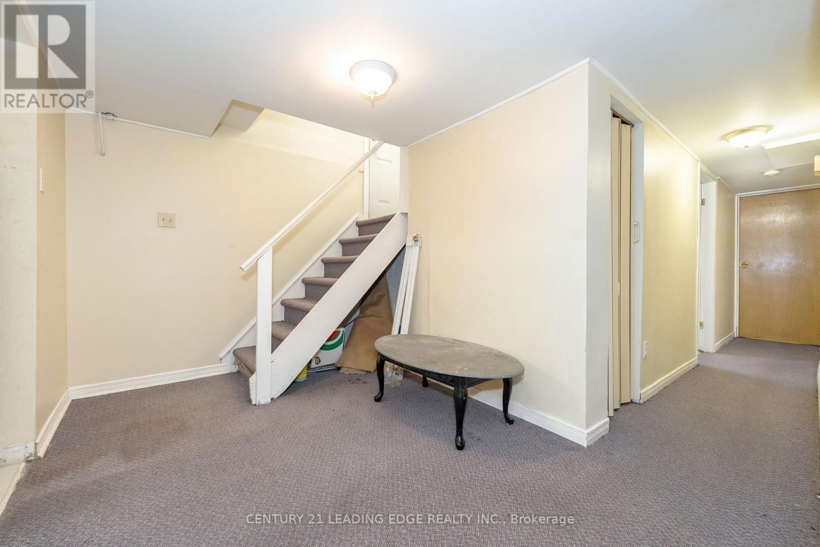 6 RAVENROCK COURT Image 23