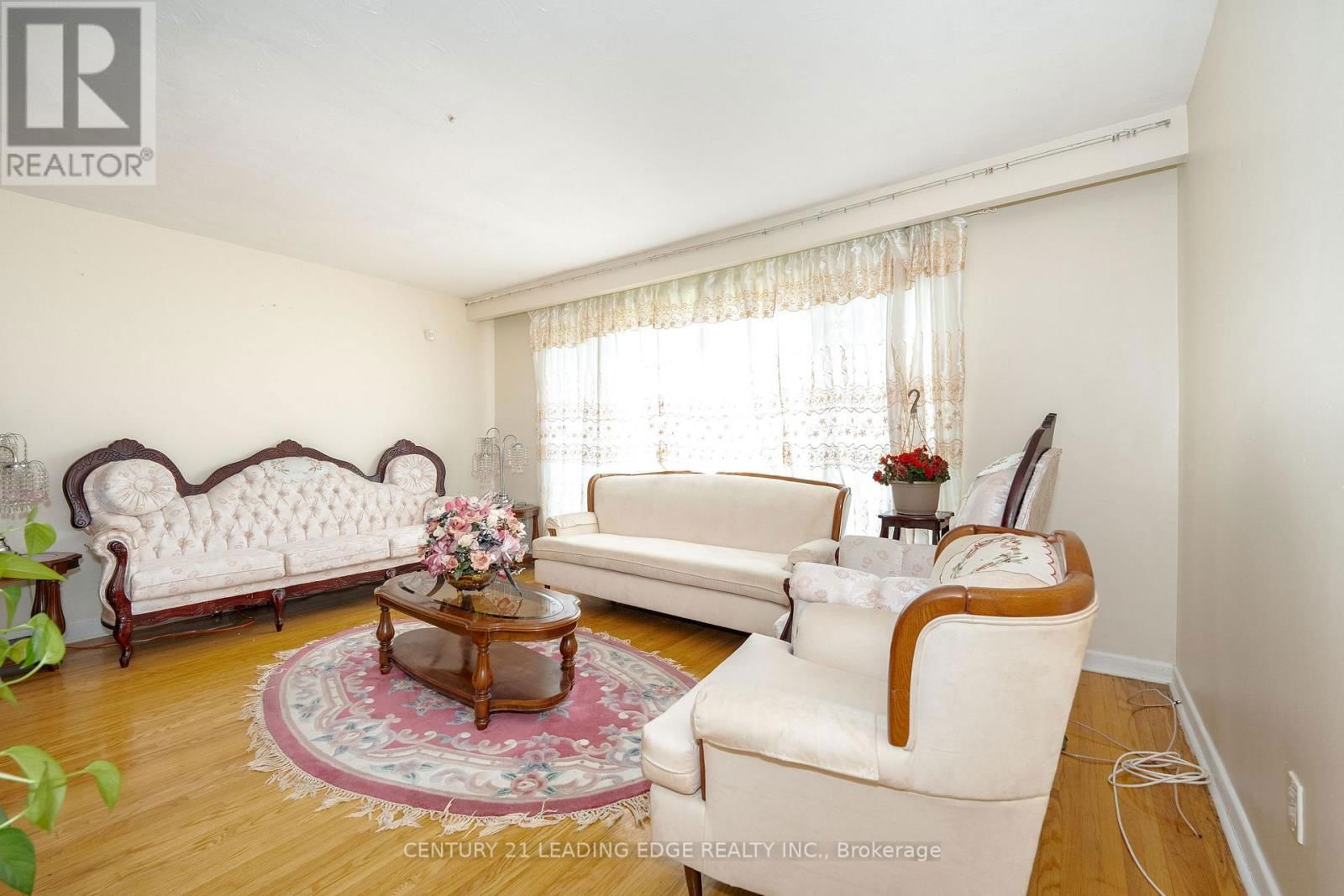 6 RAVENROCK COURT Image 3