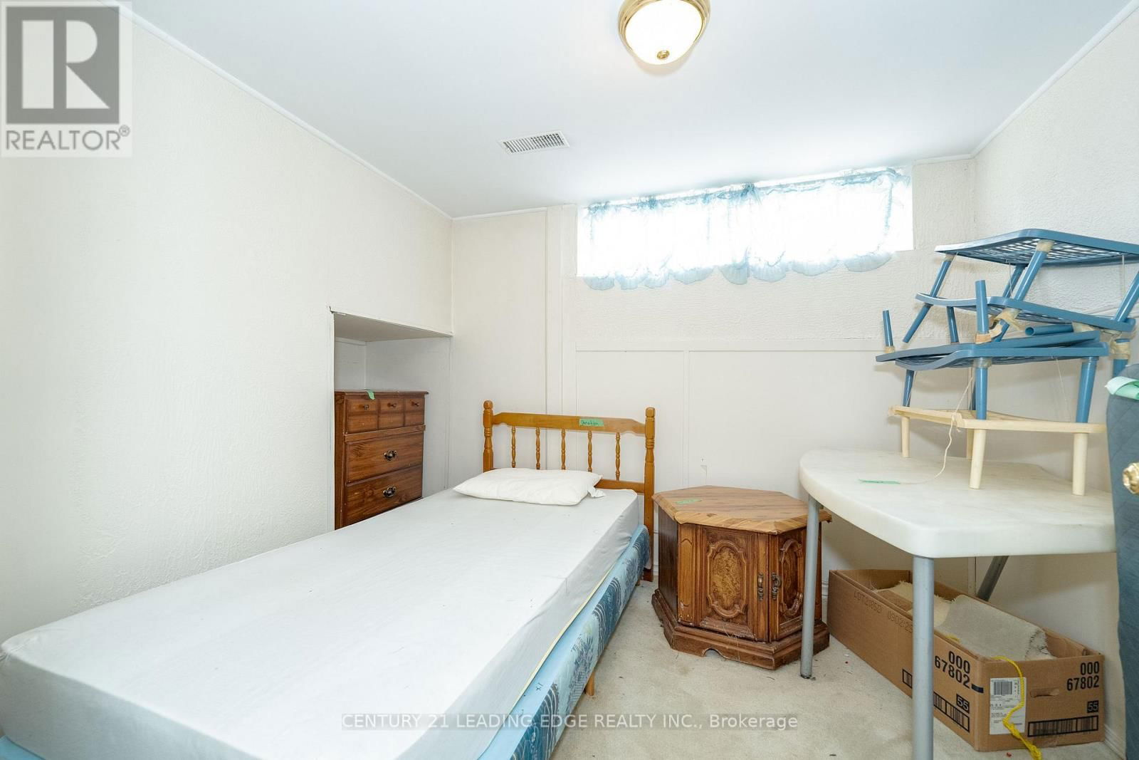 6 RAVENROCK COURT Image 33