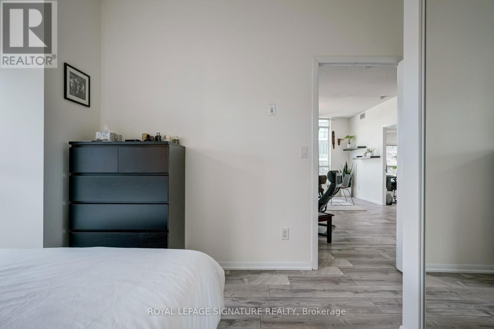 230 - 231 FORT YORK BOULEVARD Image 15