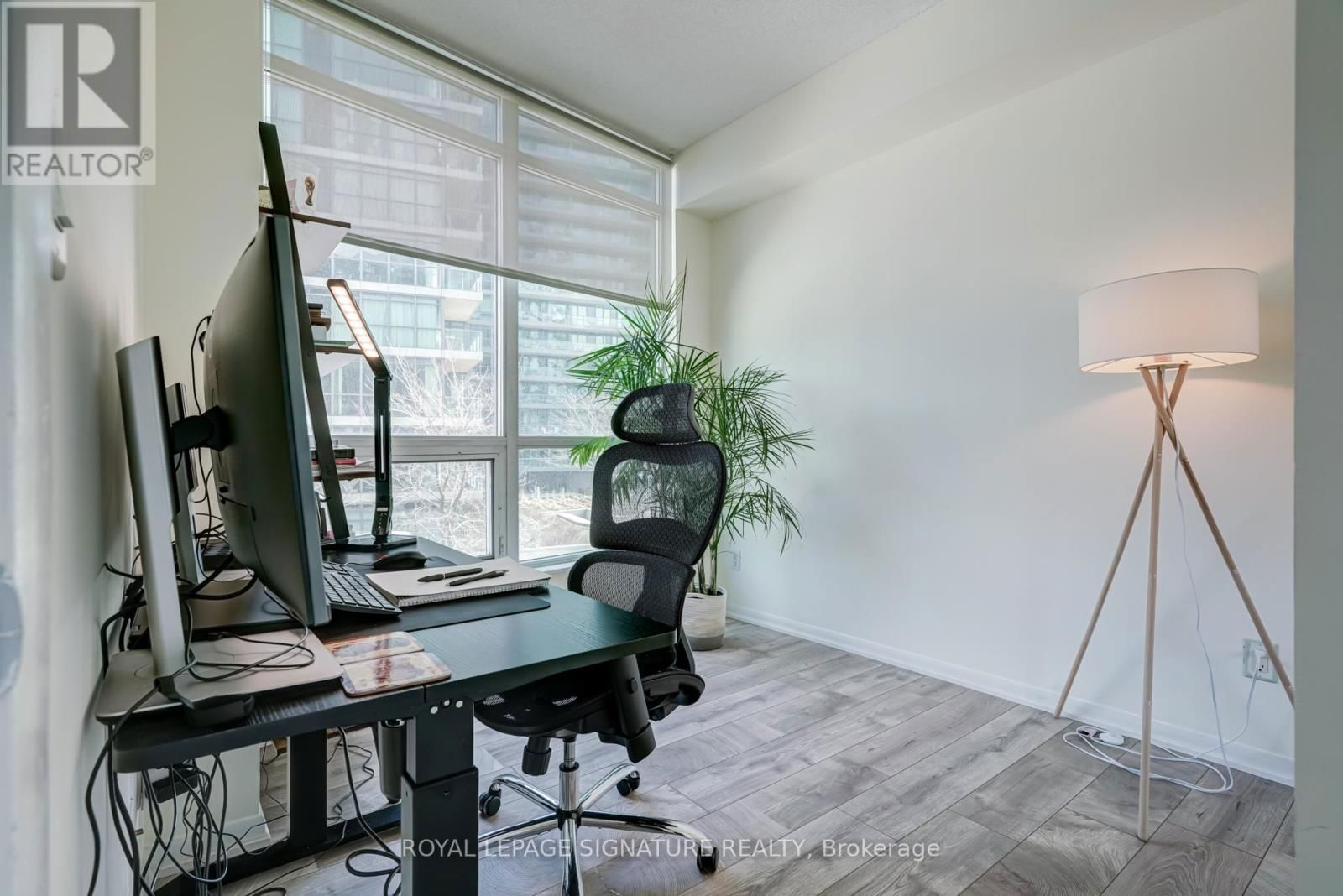 230 - 231 FORT YORK BOULEVARD Image 18