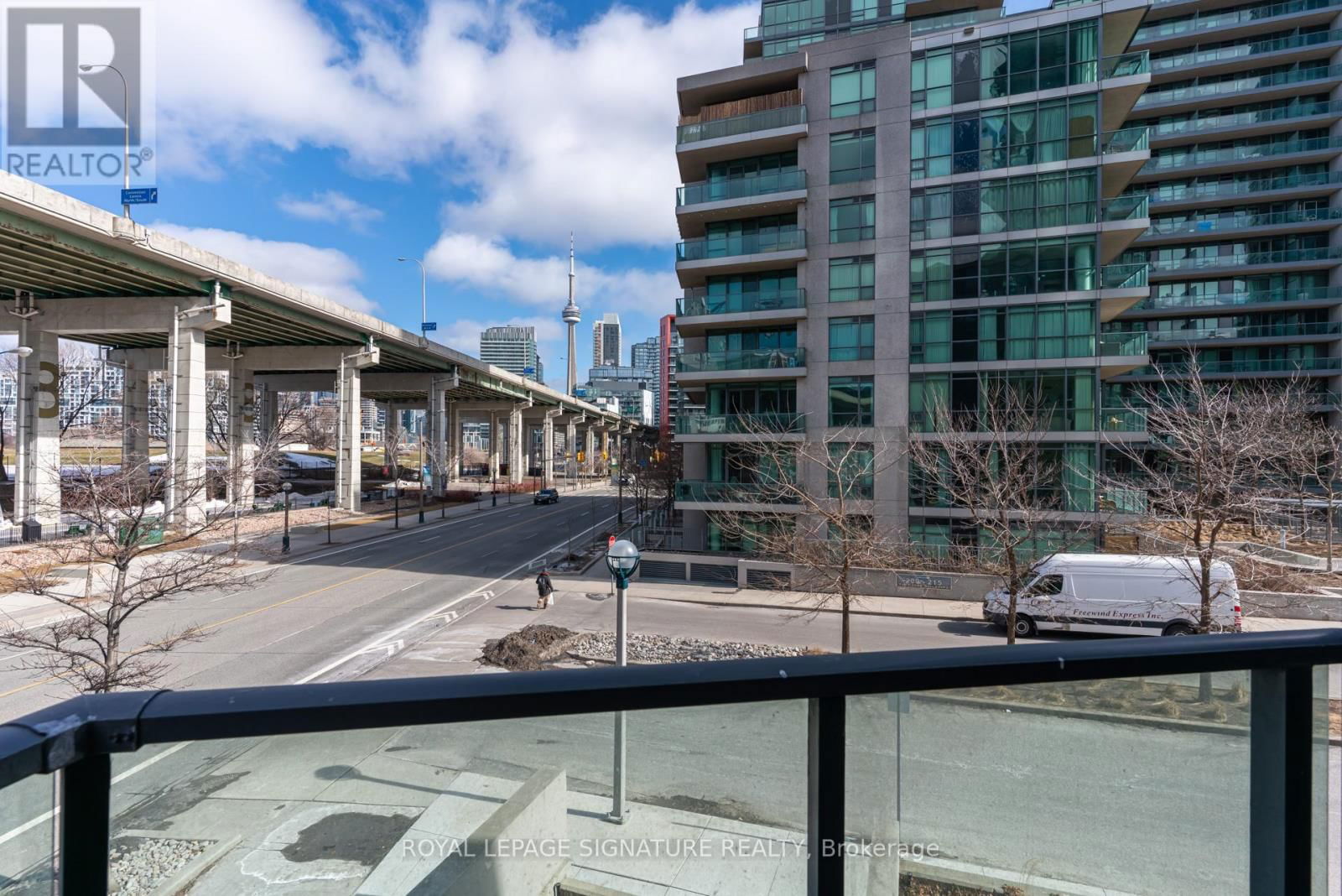 230 - 231 FORT YORK BOULEVARD Image 22