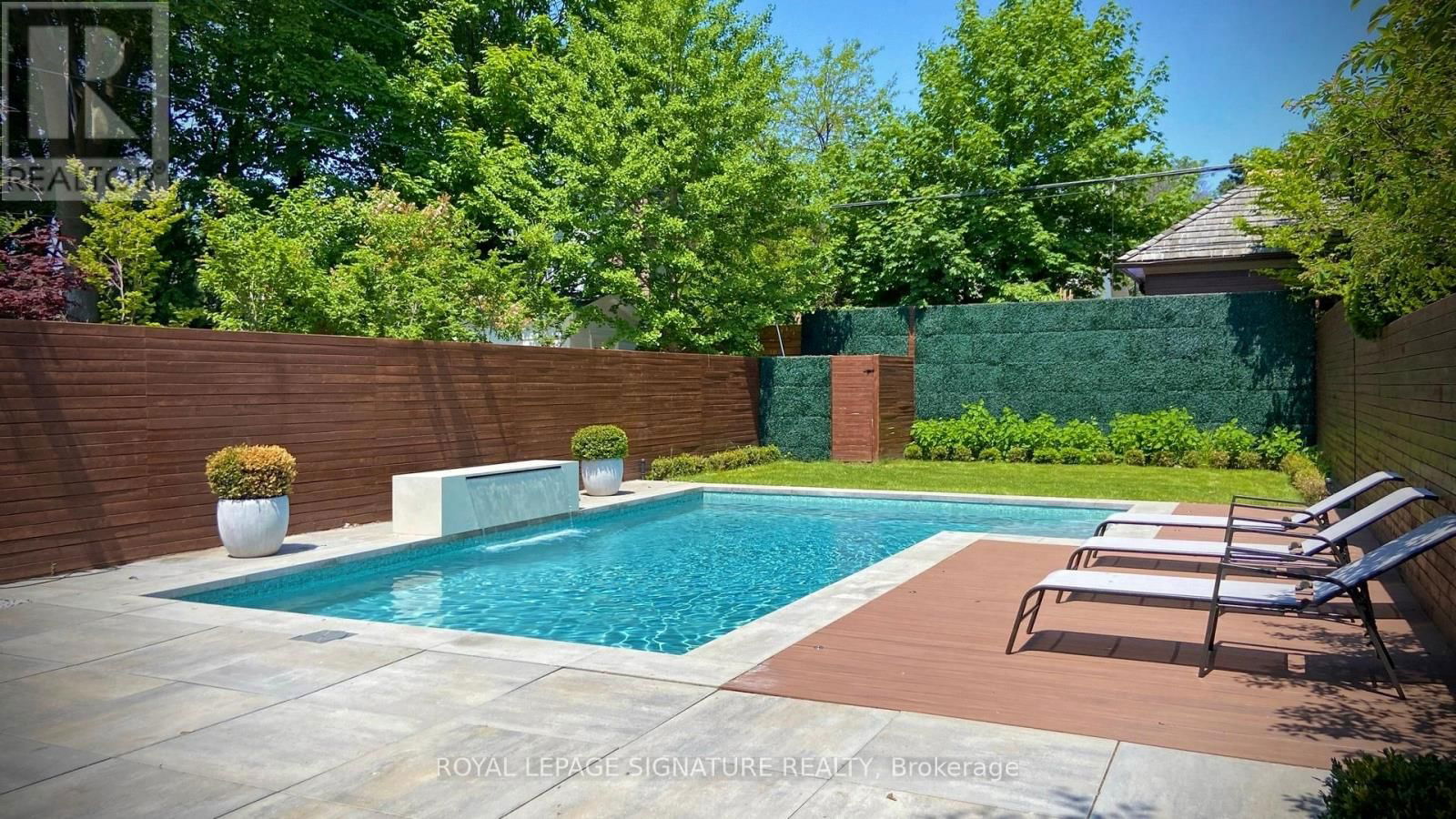 126 SHERWOOD AVENUE Image 45