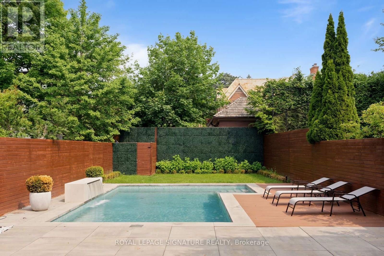 126 SHERWOOD AVENUE Image 47
