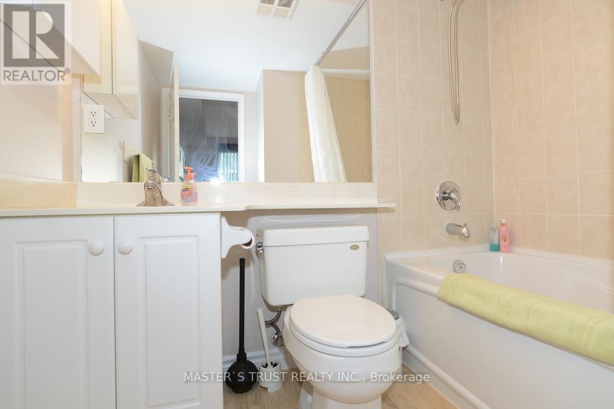 2206-7 LORRAINE DRIVE Image 7