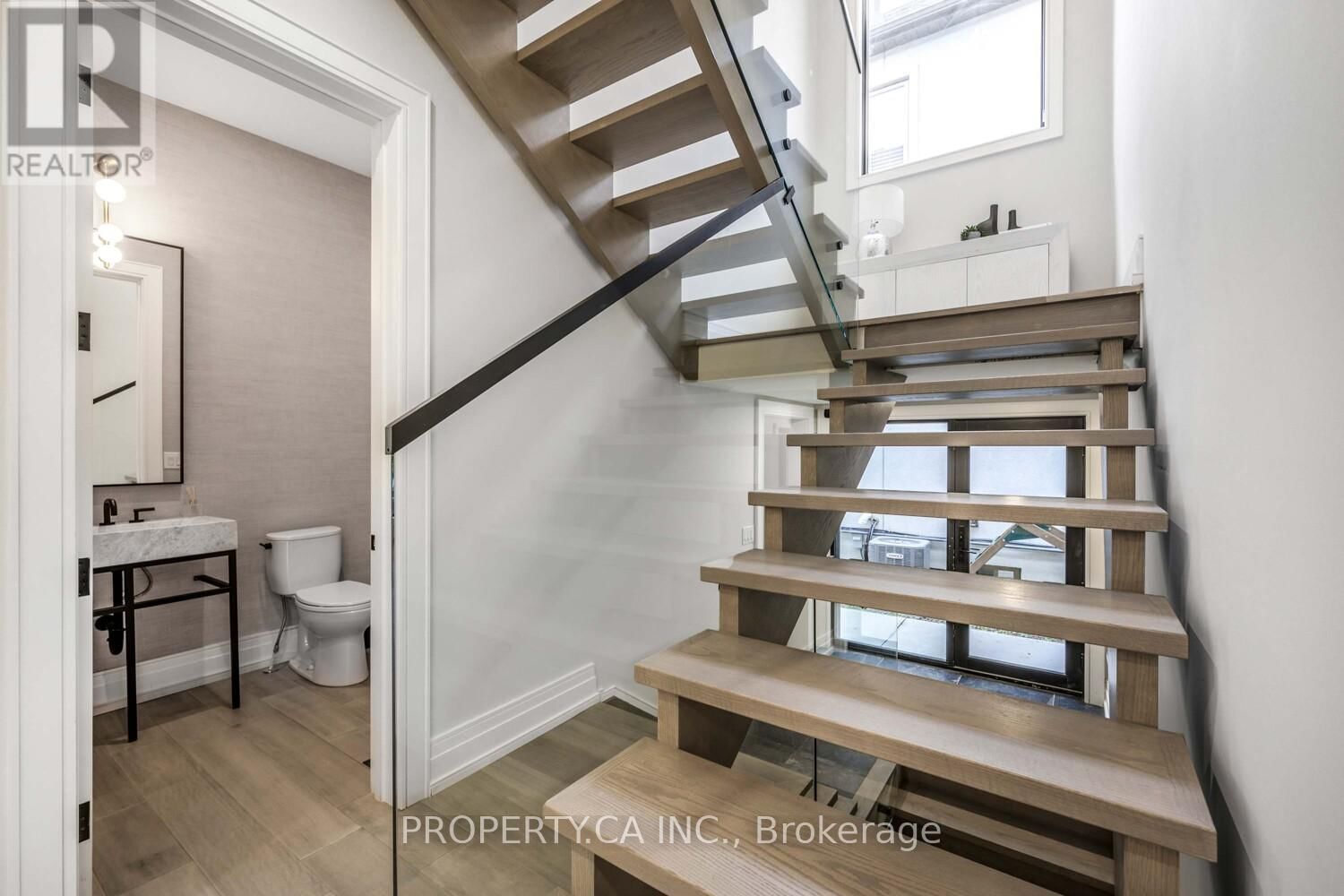 8 MANOR HAVEN ROAD Image 16