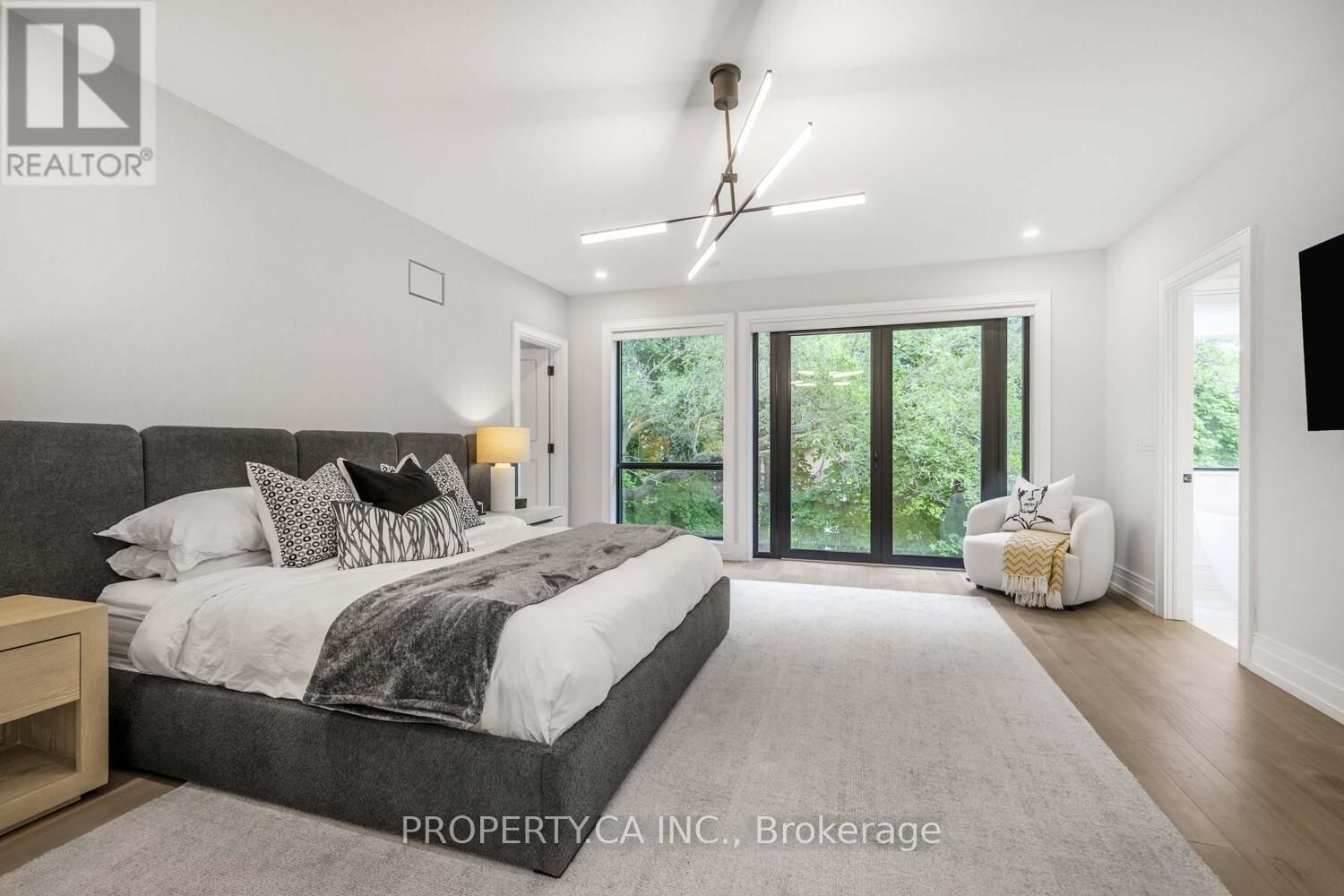8 MANOR HAVEN ROAD Image 17