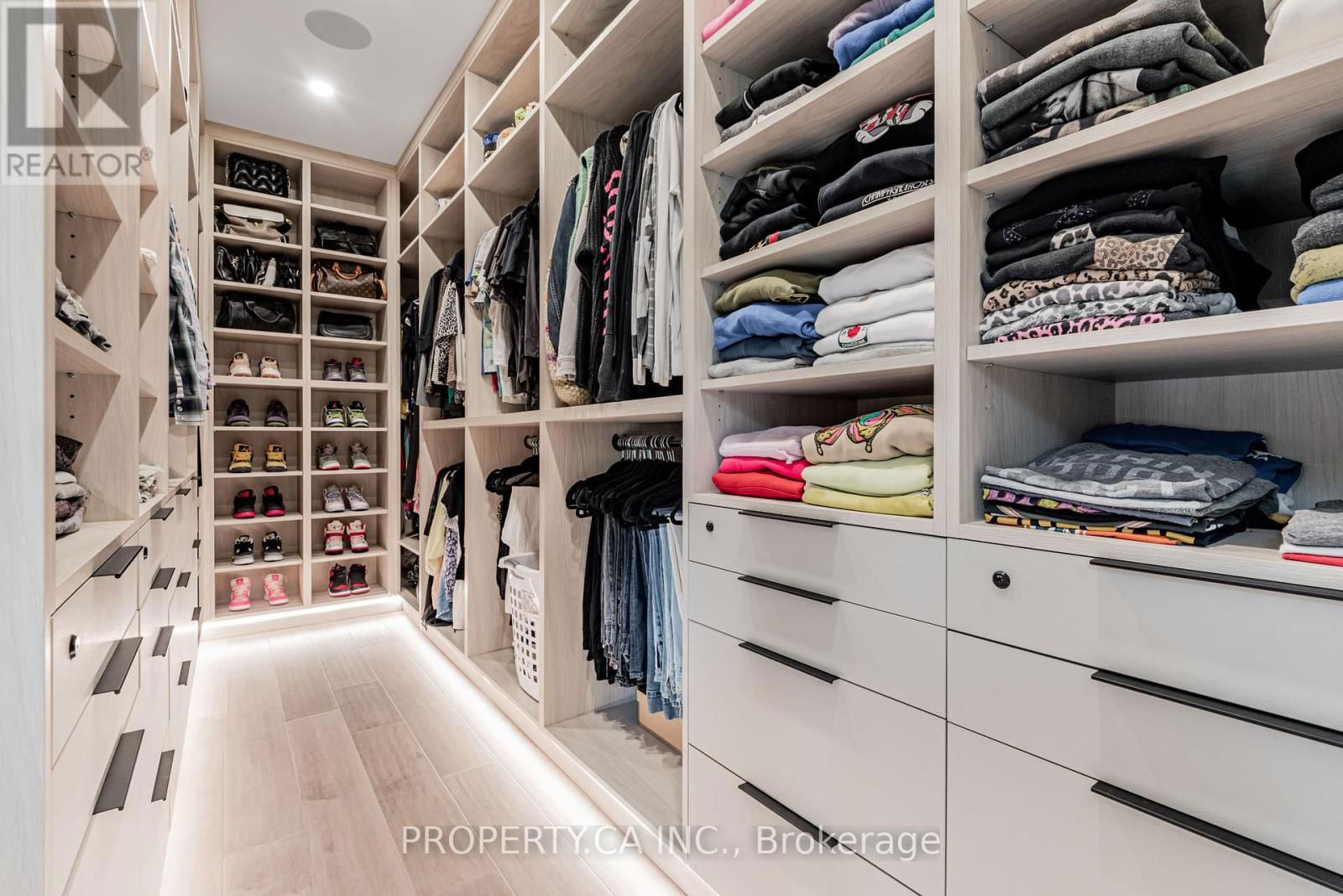 8 MANOR HAVEN ROAD Image 20