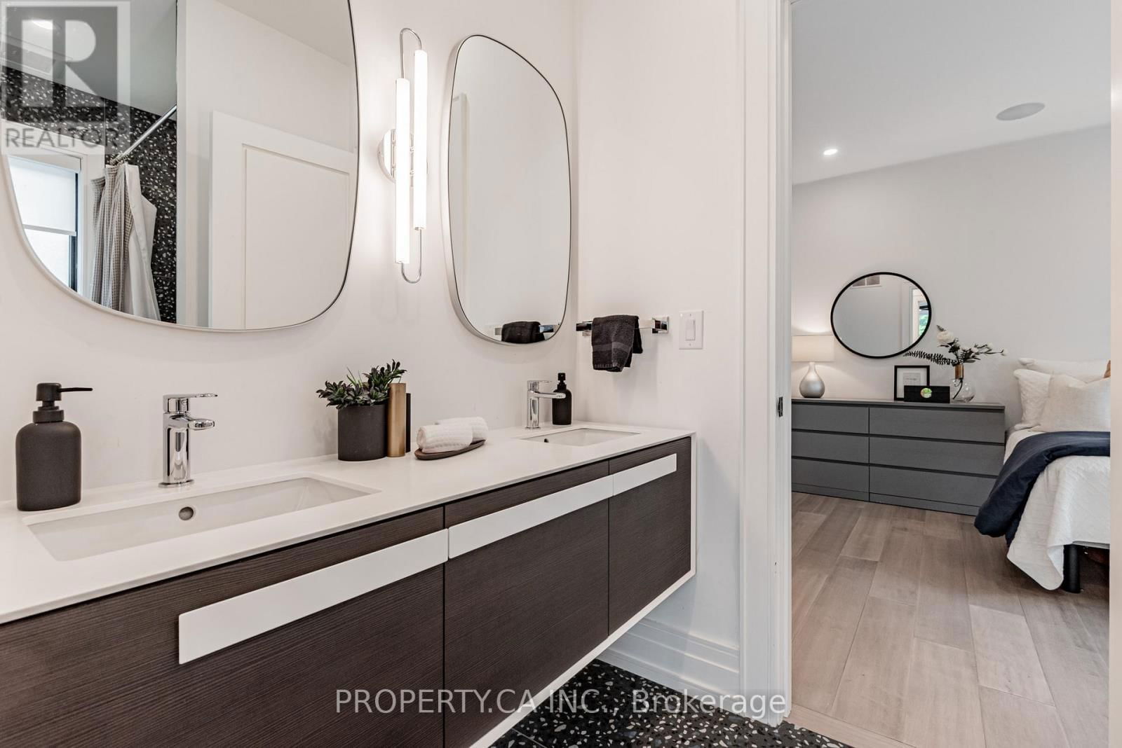 8 MANOR HAVEN ROAD Image 28