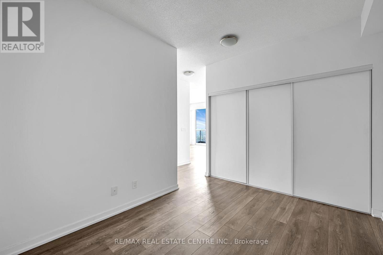 805 - 36 FOREST MANOR ROAD Image 7