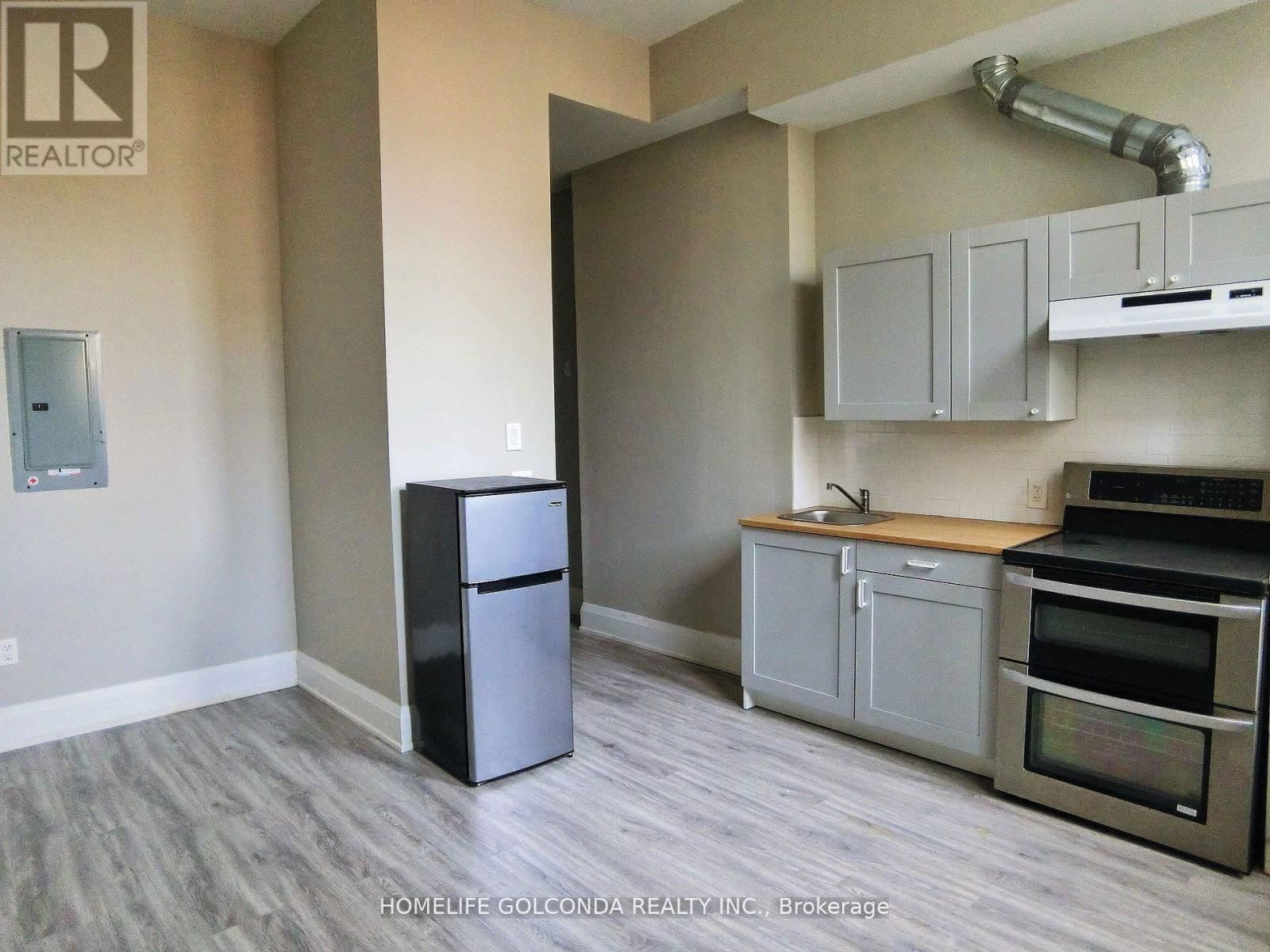 490 QUEEN STREET WEST Image 3