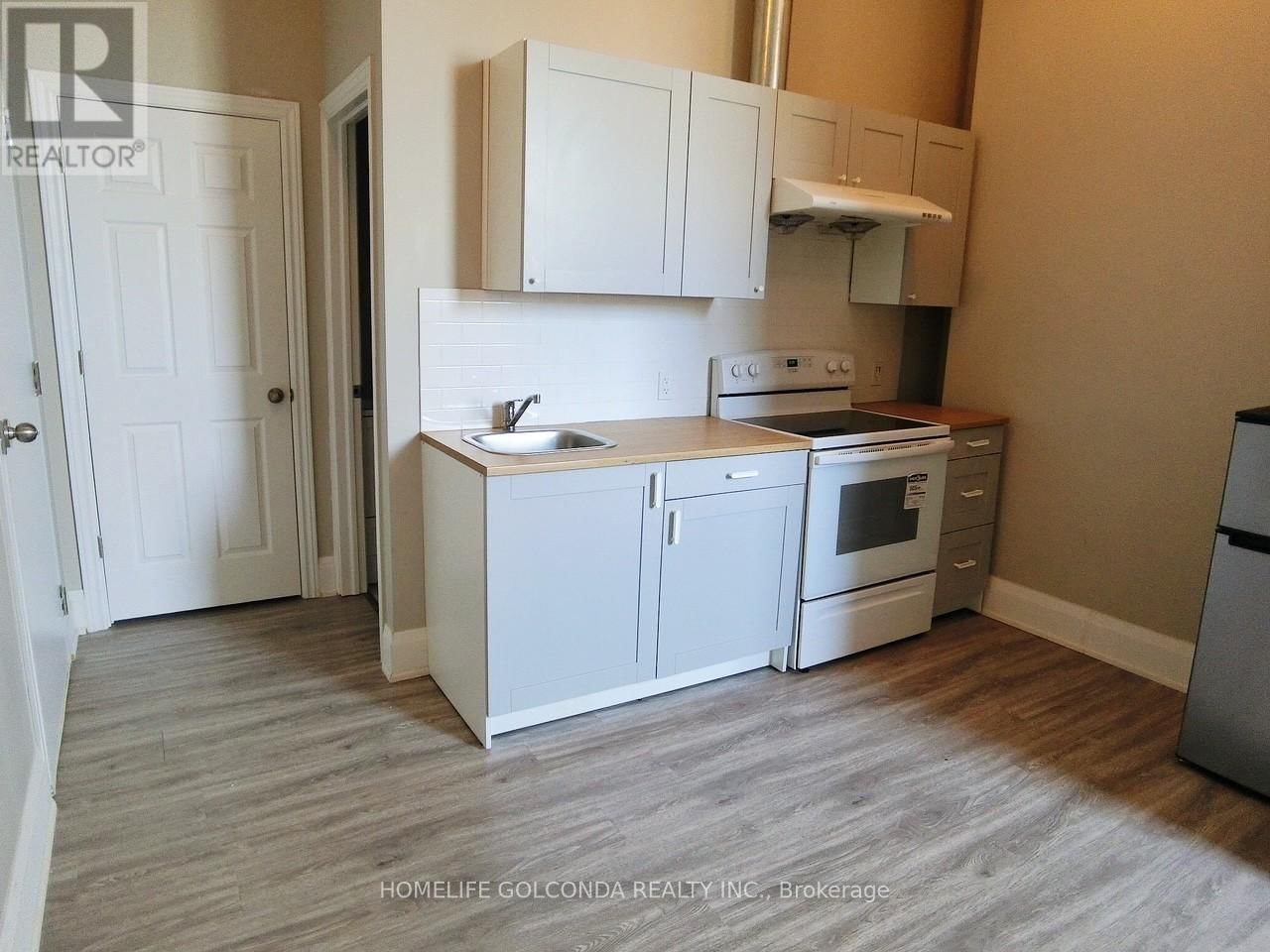 490 QUEEN STREET WEST Image 9