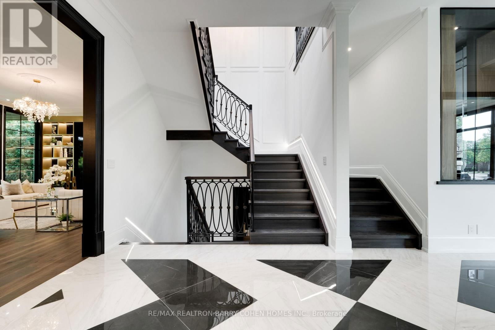 67 MONTRESSOR DRIVE NORTH Image 16
