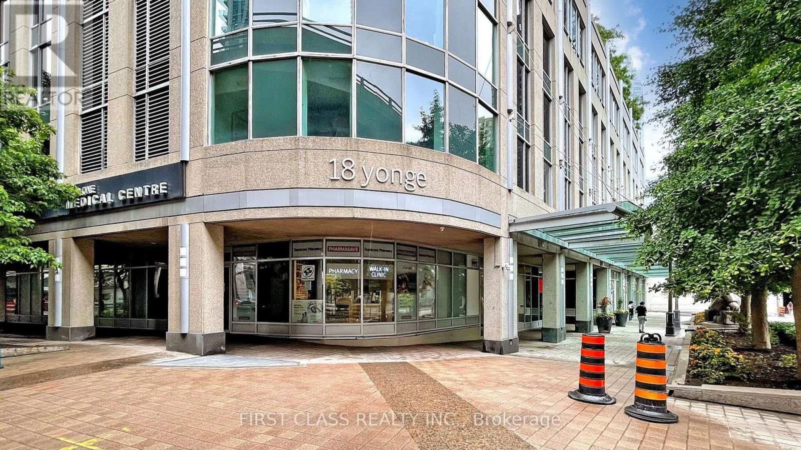 2204 - 18 YONGE STREET Image 3