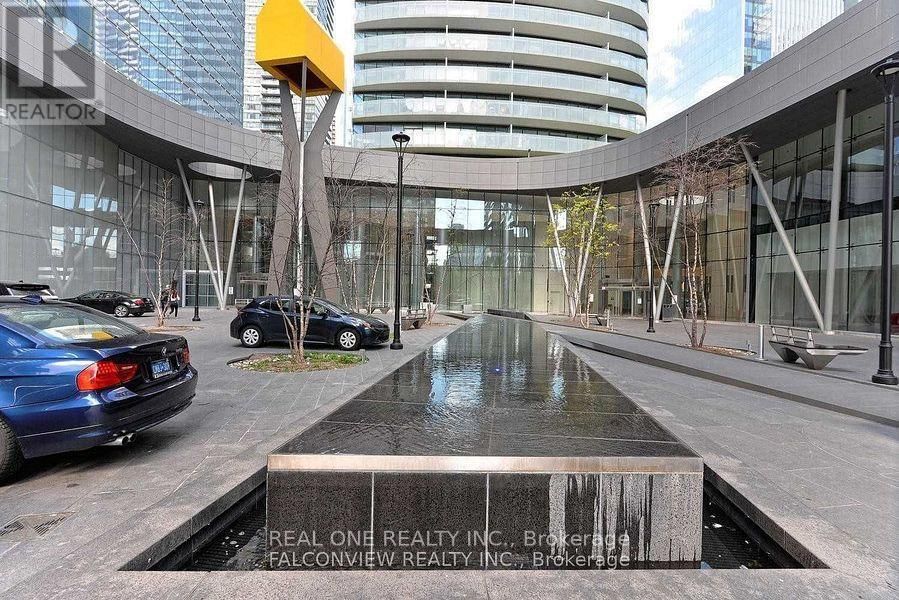 2506 - 14 YORK STREET Image 2