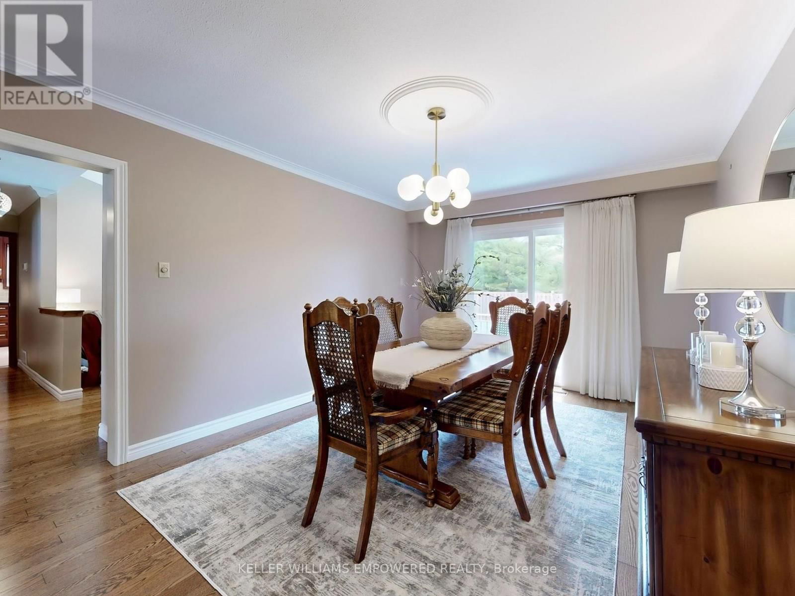 694 CONACHER DRIVE Image 12
