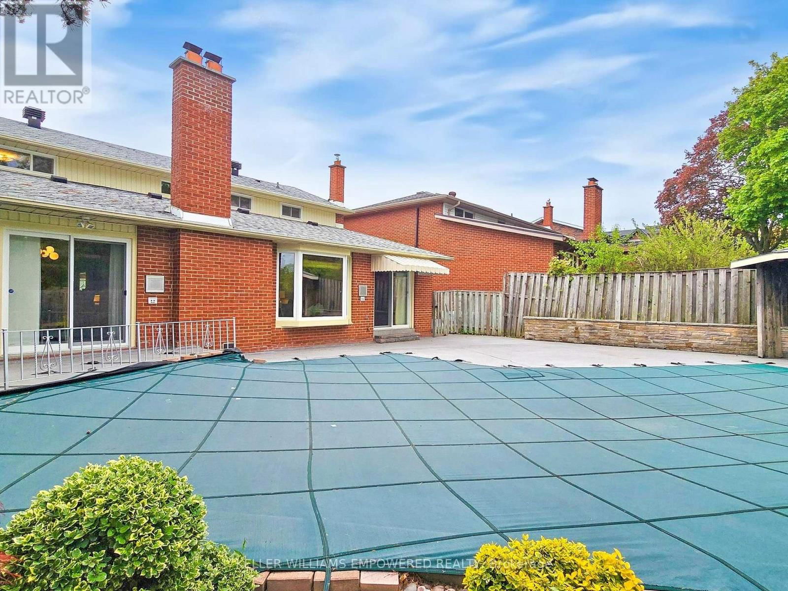694 CONACHER DRIVE Image 37