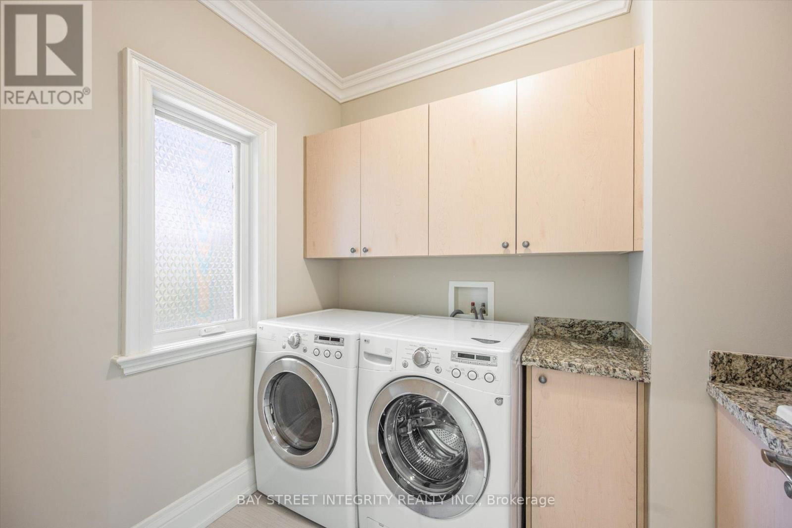 50 LEACROFT CRESCENT Image 33