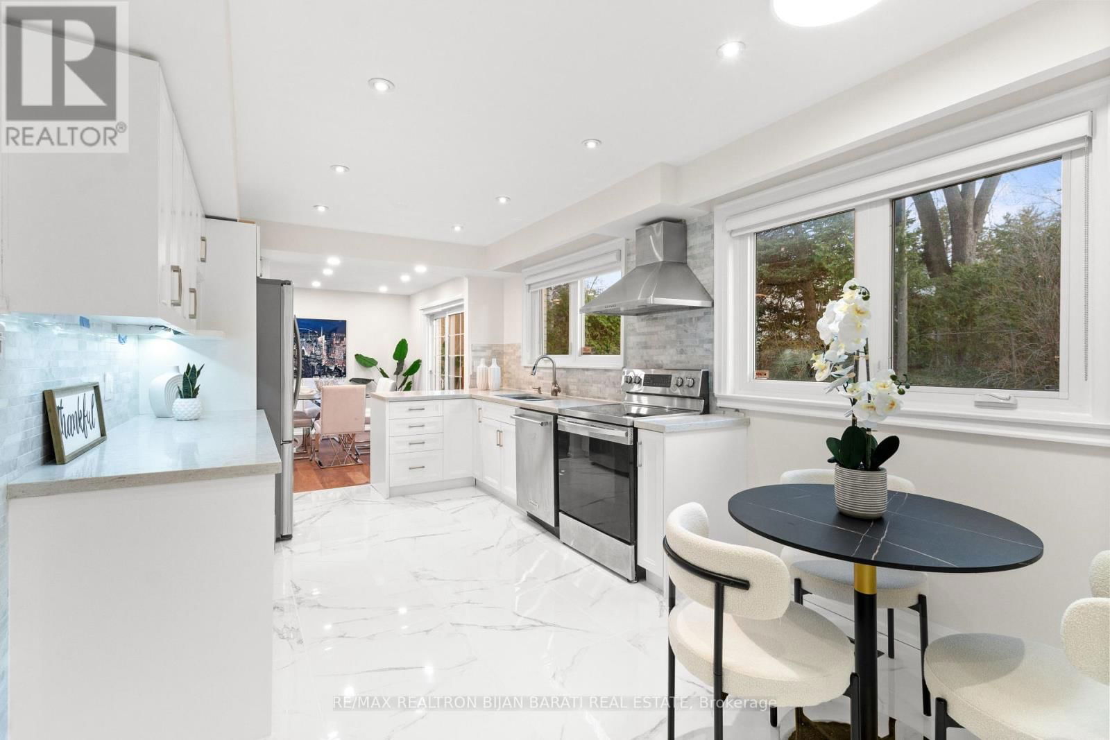 4 ROBINTER DRIVE Image 12