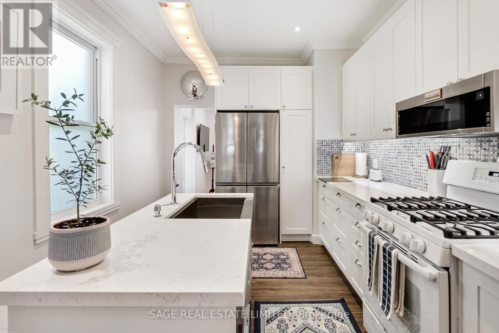 272 STERLING ROAD Image 14