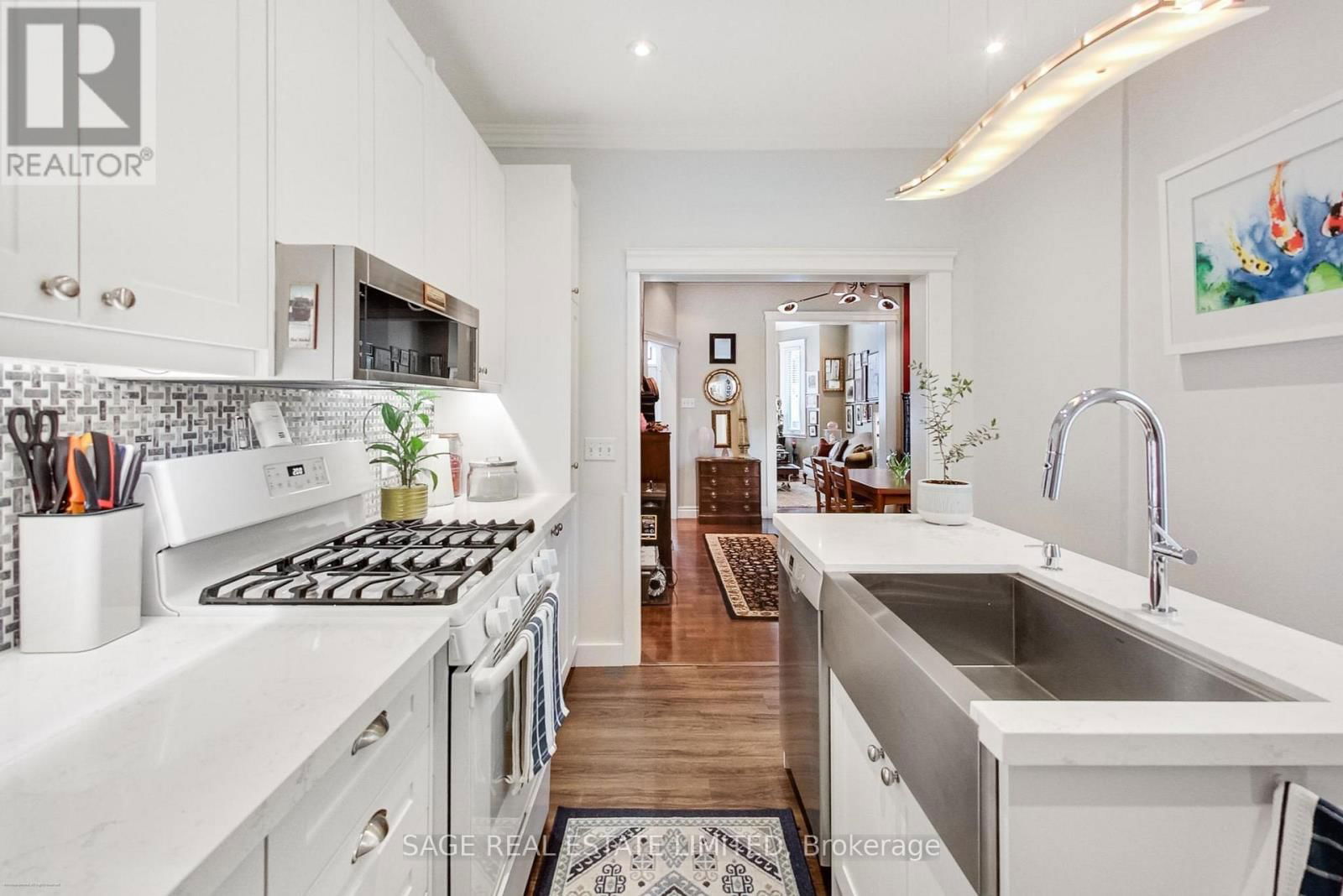 272 STERLING ROAD Image 15