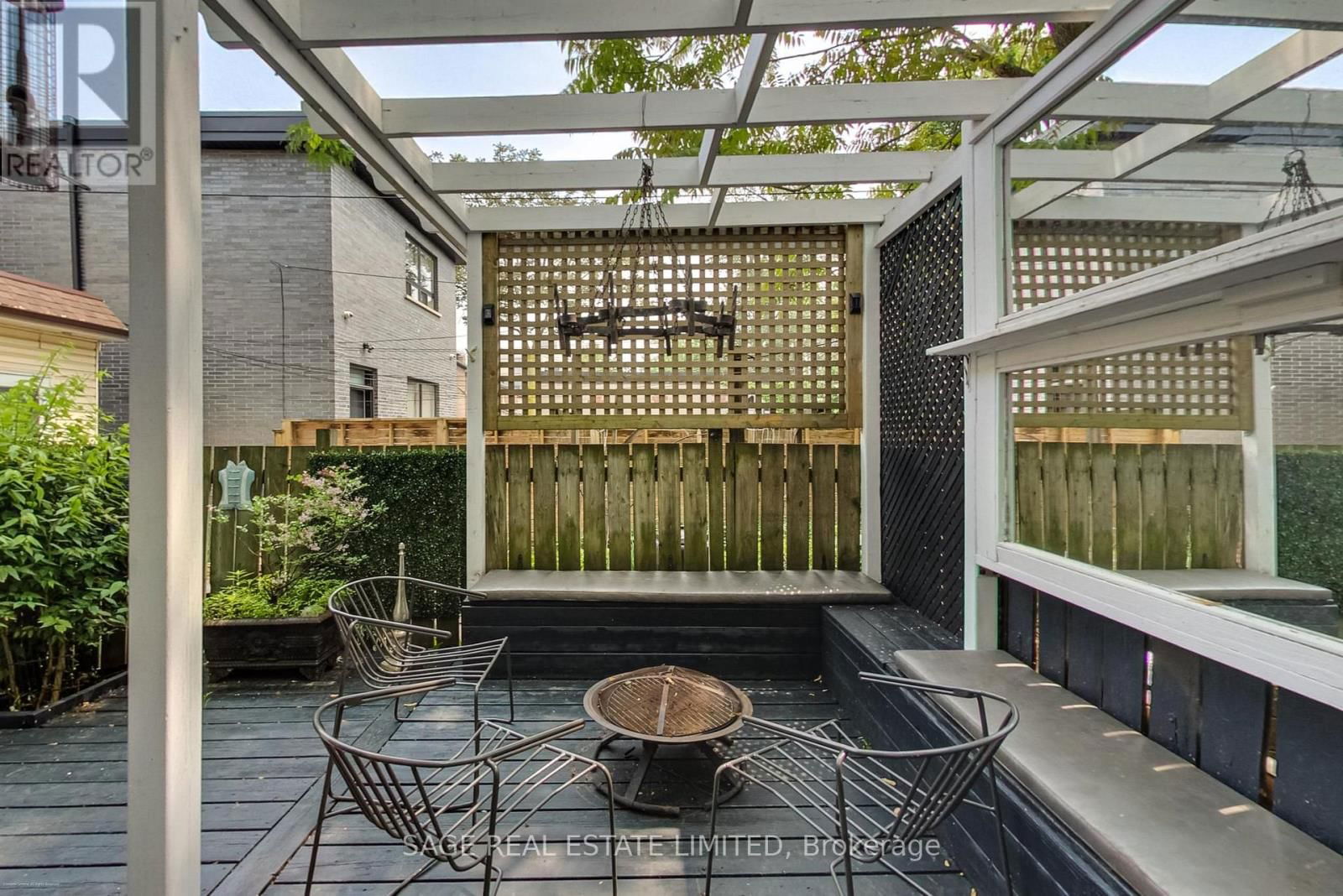 272 STERLING ROAD Image 38