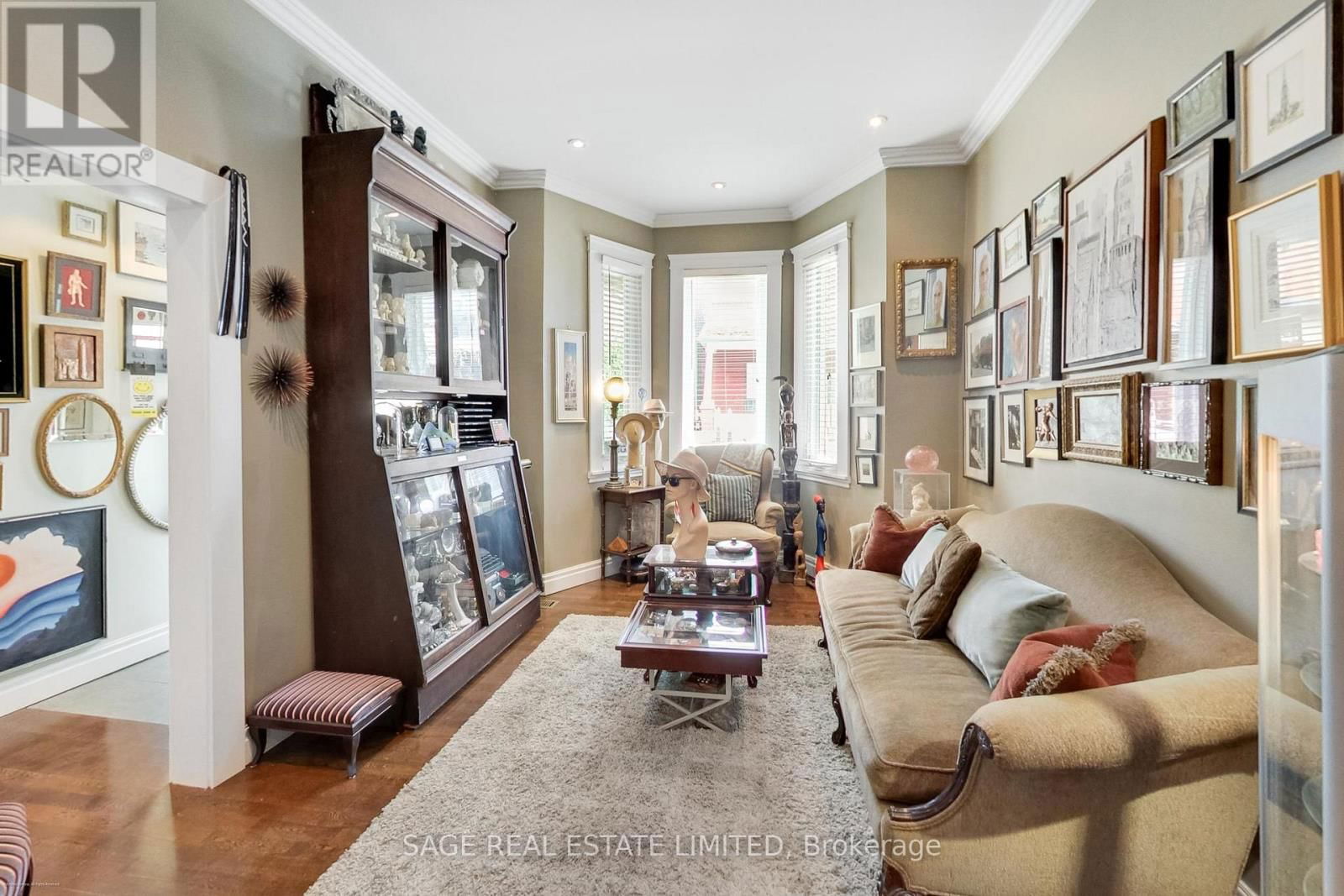 272 STERLING ROAD Image 4
