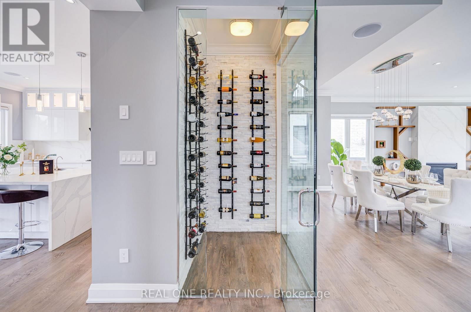 158 WATERLOO AVENUE Image 12