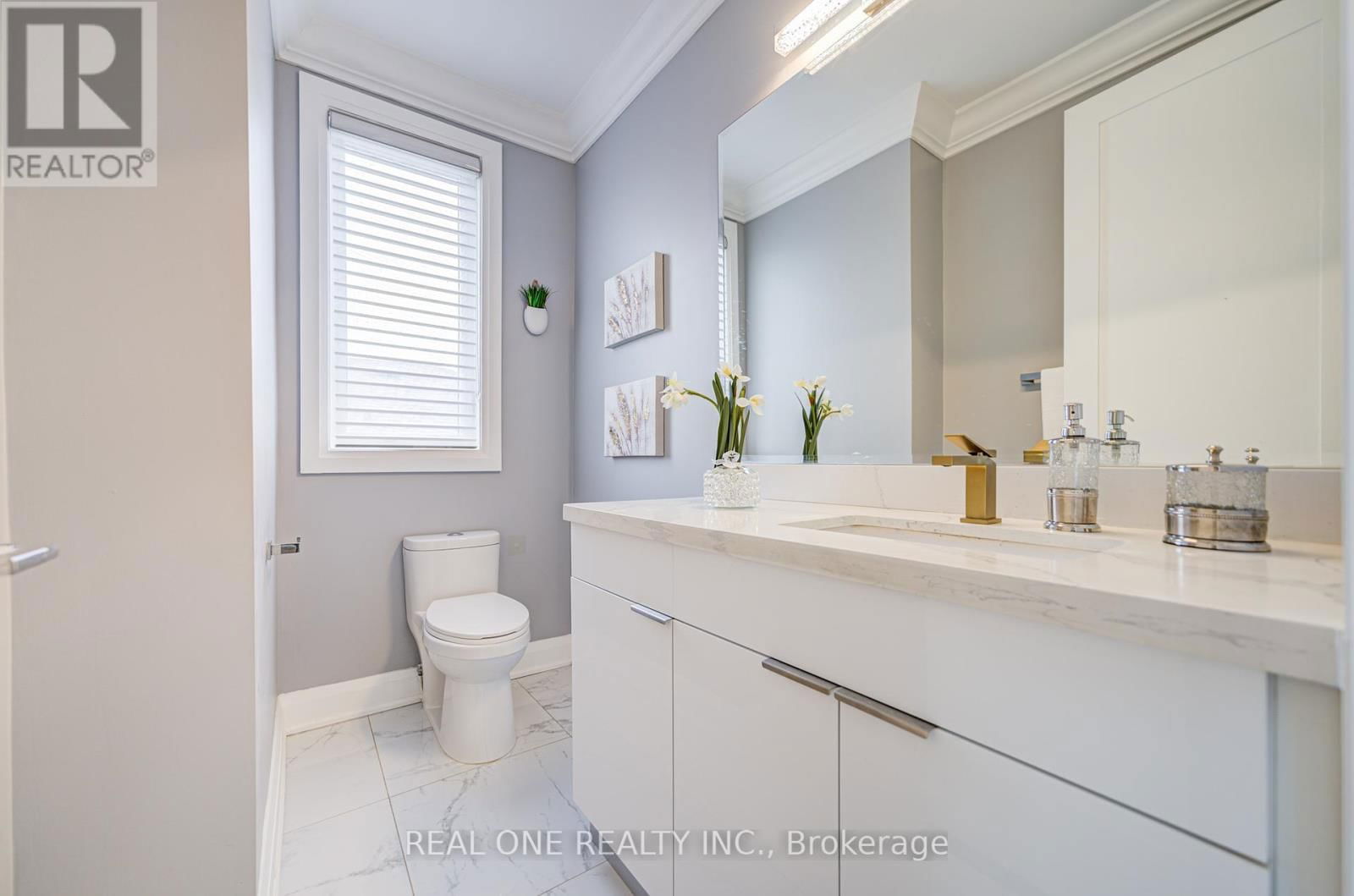 158 WATERLOO AVENUE Image 13