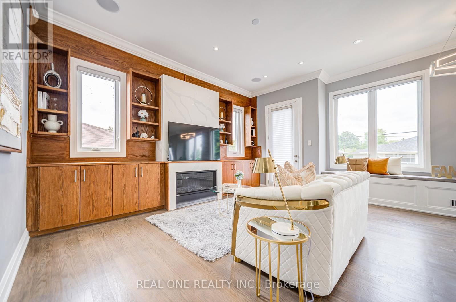 158 WATERLOO AVENUE Image 16
