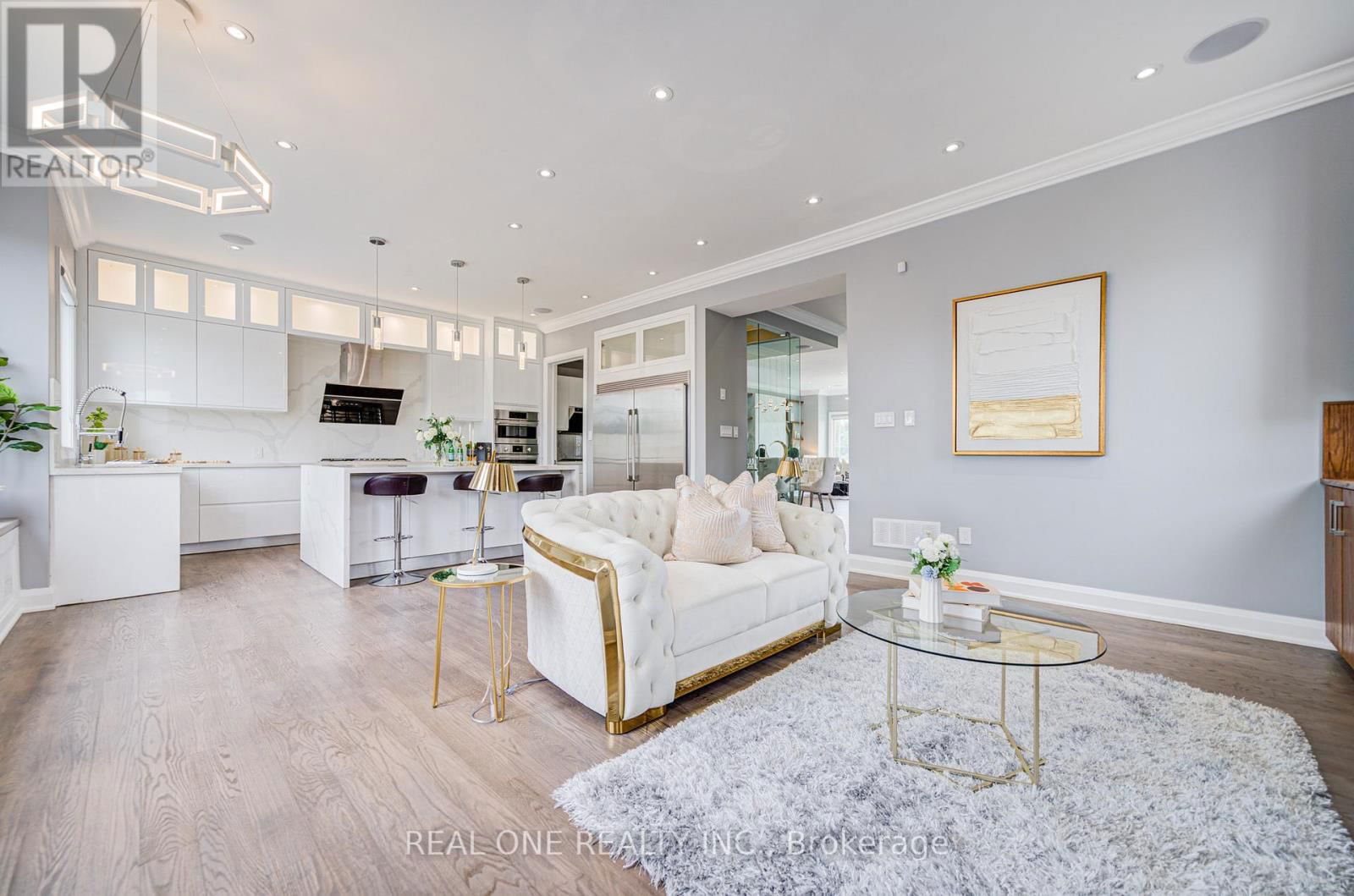 158 WATERLOO AVENUE Image 17