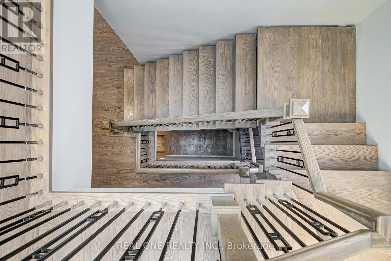 158 WATERLOO AVENUE Image 22