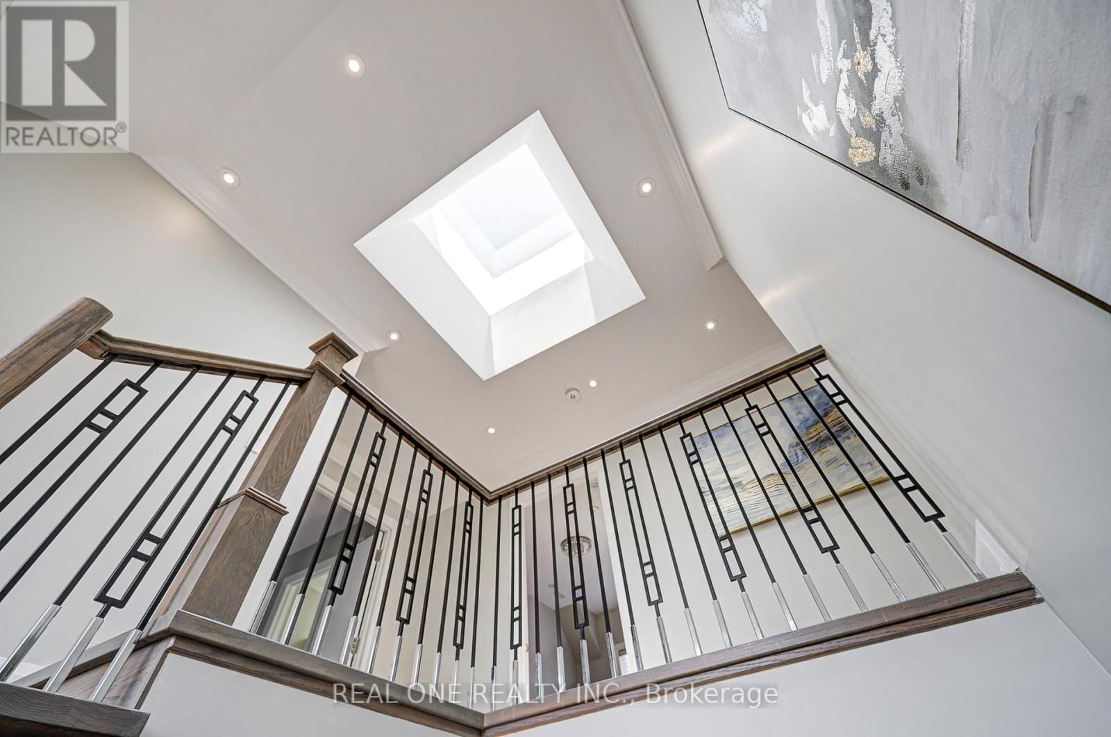 158 WATERLOO AVENUE Image 23