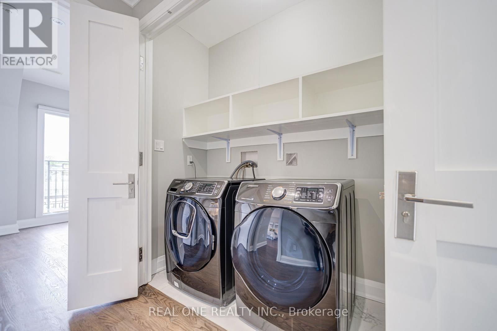 158 WATERLOO AVENUE Image 37