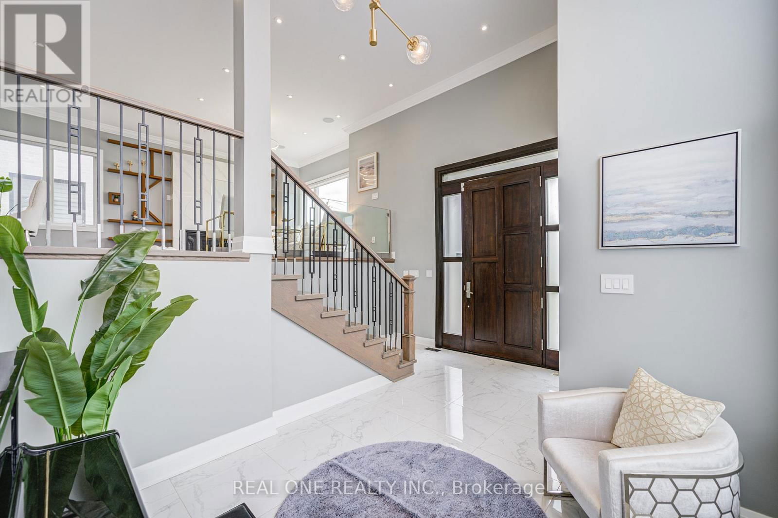 158 WATERLOO AVENUE Image 4