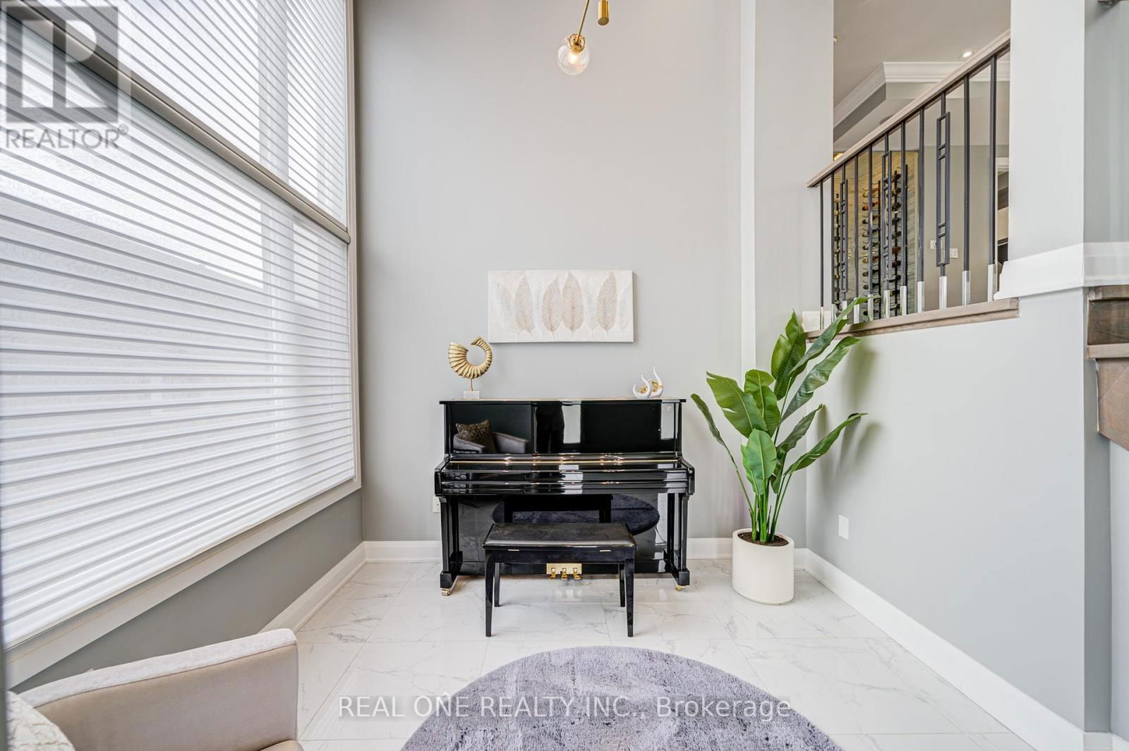 158 WATERLOO AVENUE Image 5