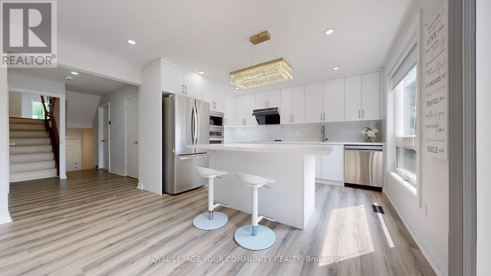 731 GLENCAIRN AVENUE Image 32
