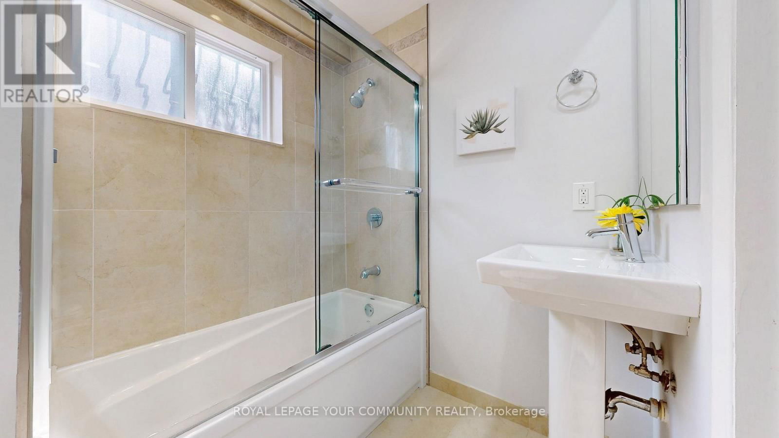 731 GLENCAIRN AVENUE Image 44